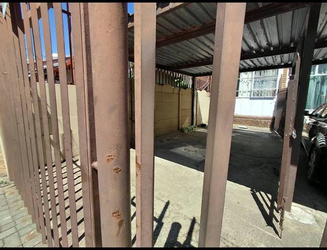 1.5 BEDROOM APARTMENT BLOCK FOR SALE IN BRAKPAN CENTRAL